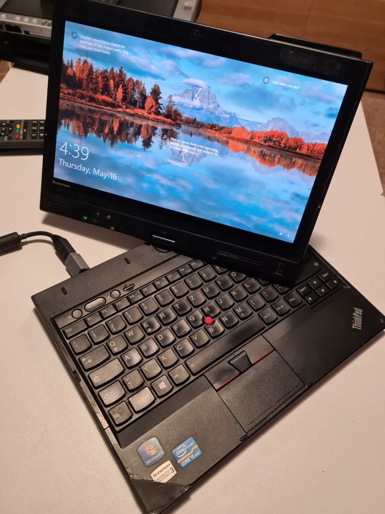 Laptop tableta profesional Lenovo Thinkpad x230 tablet diagnoza