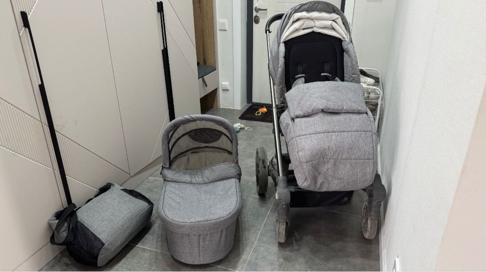 Продам коляску 2 в 1