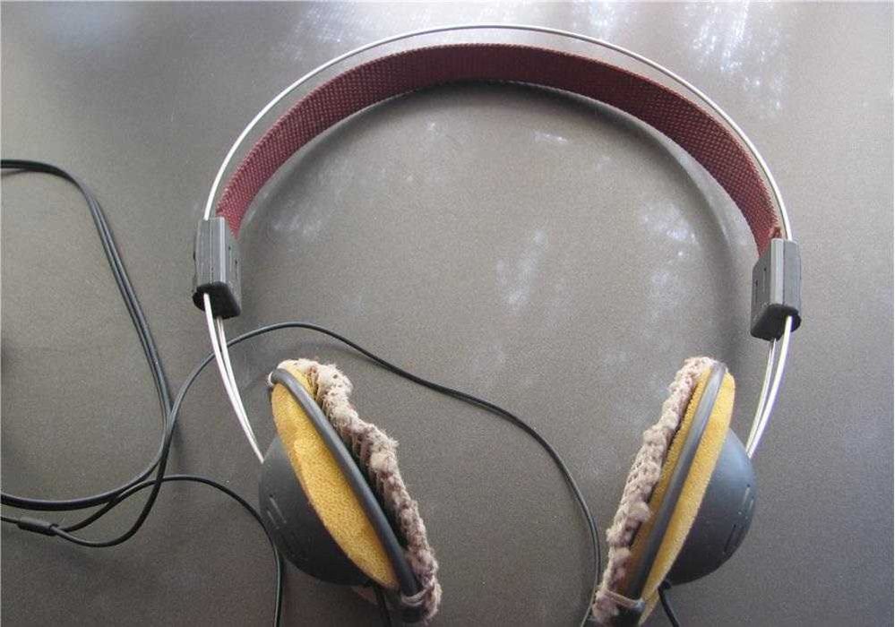 Casti AKG 21 TV ( vintage )