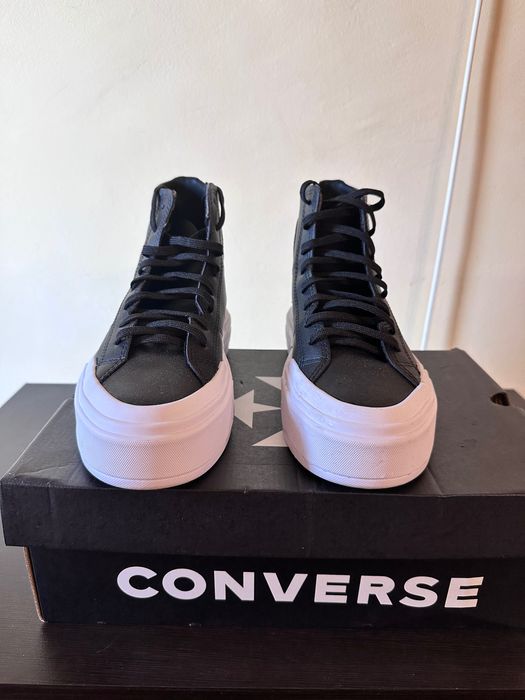 Кецове Converse унисекс кожени обувани са само веднъж