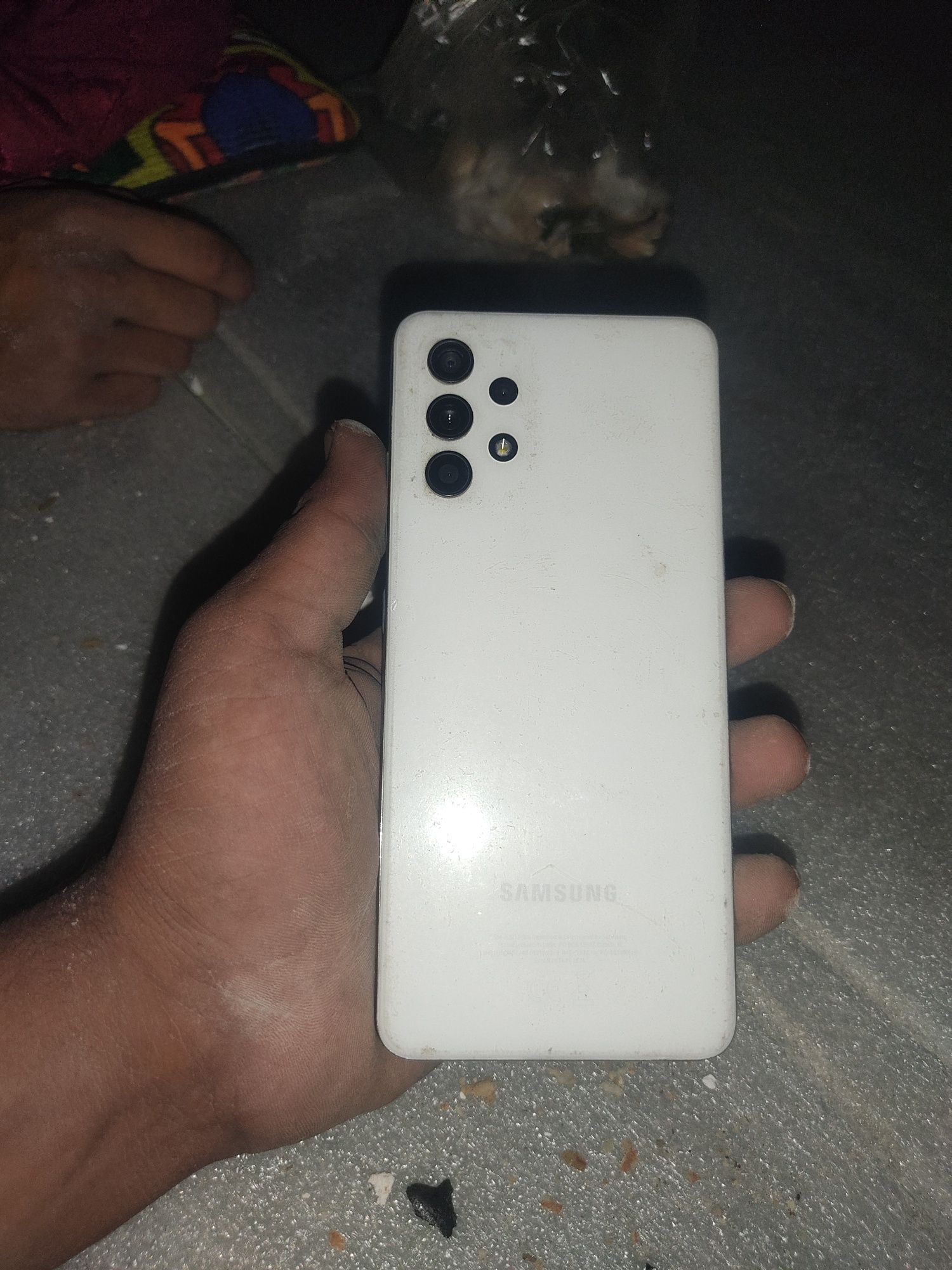 Samsung a32  700 sum