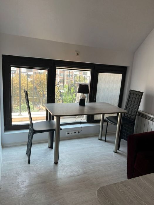 Дава се под наем Едностаен апартамент в София, Зона Б-19 - 40 кв.м за 459 € - Снимка #1