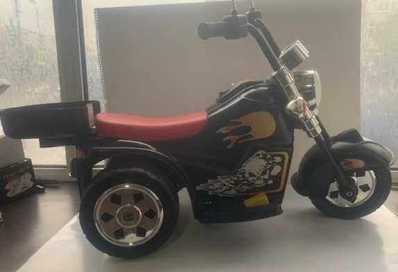 Motocicleta electrica Chipolino Chopper