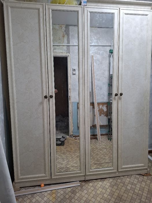 Продам  шкаф б/у