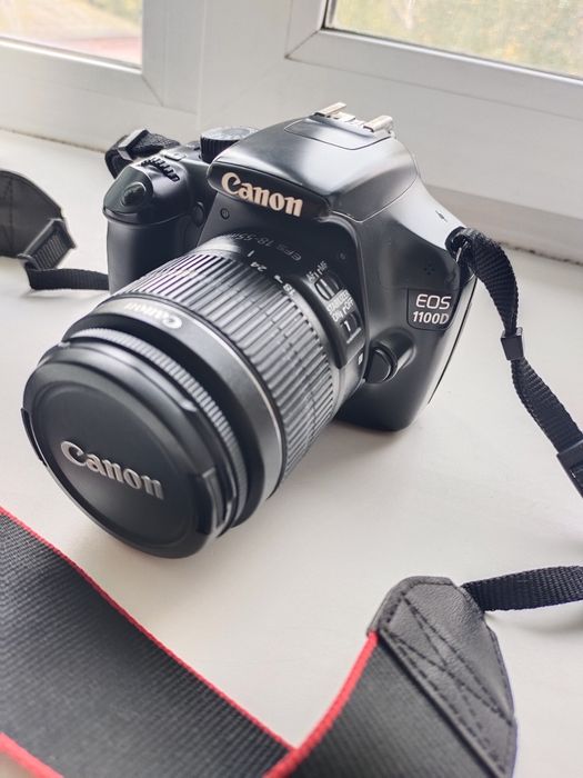 Фотоаппарат Кэнон 1100D с сумкой