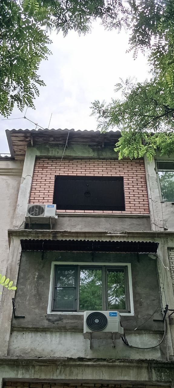 Balkonga gʻisht termamiz.Kladka balkon. Кирпичная кладка балканов