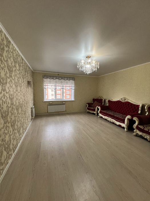 Продам 4-х комн квартиру