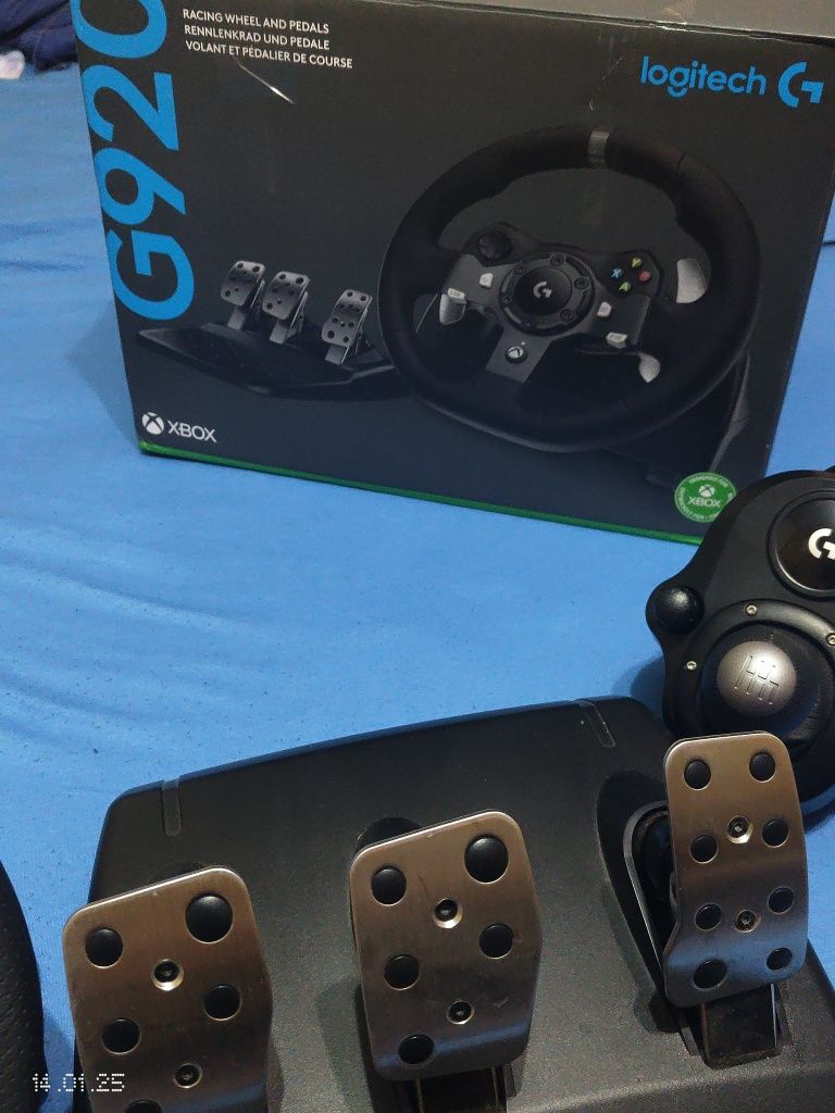 Volan Logitech G920 + Pedale + Schimbător viteze – Xbox & PC (NOU)