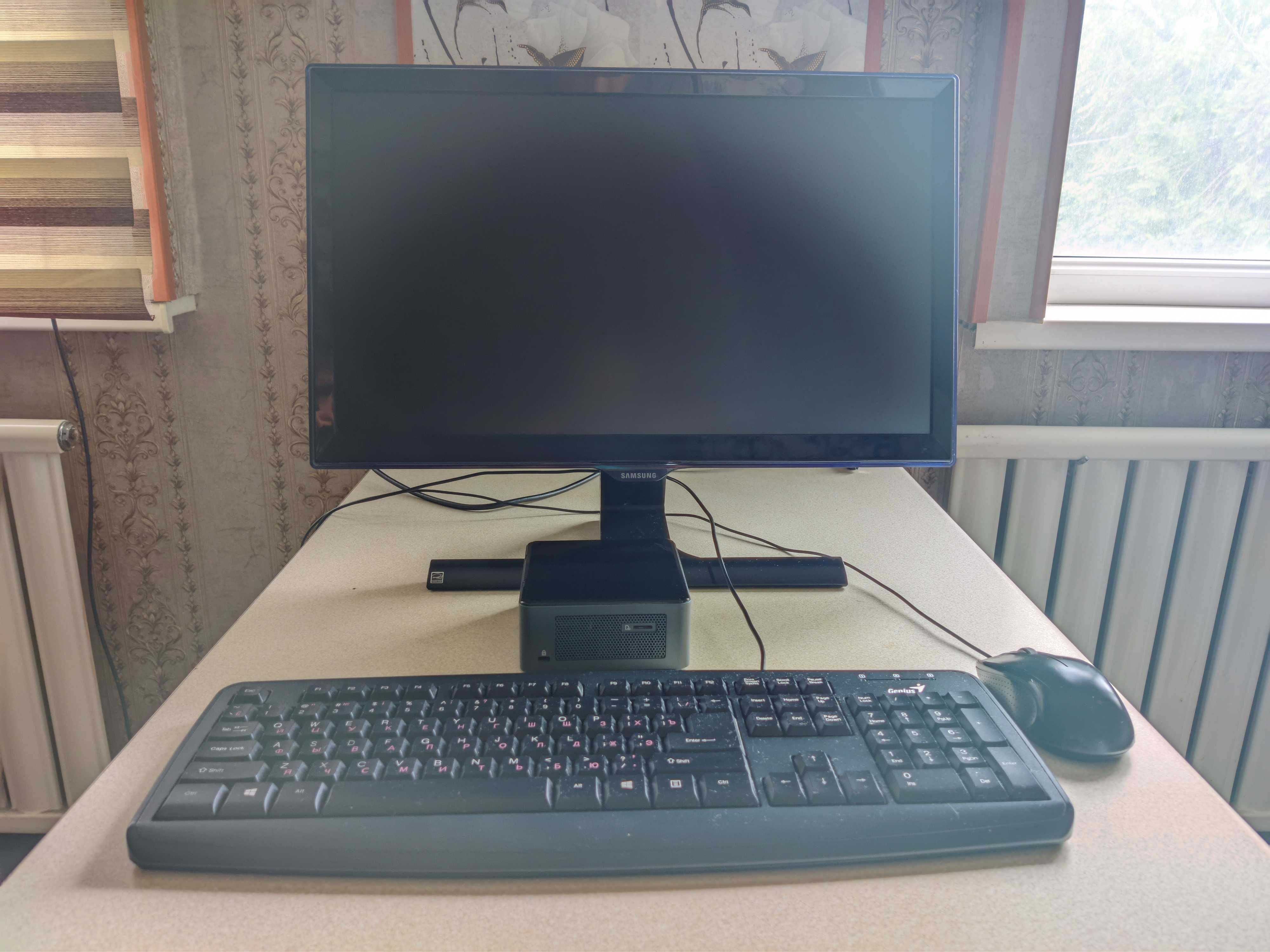 Мини-ПК Intel NUC (i3-8109U, M.2 SSD 256Gb, RAM 8Gb) BOXNUC8i3BEH2