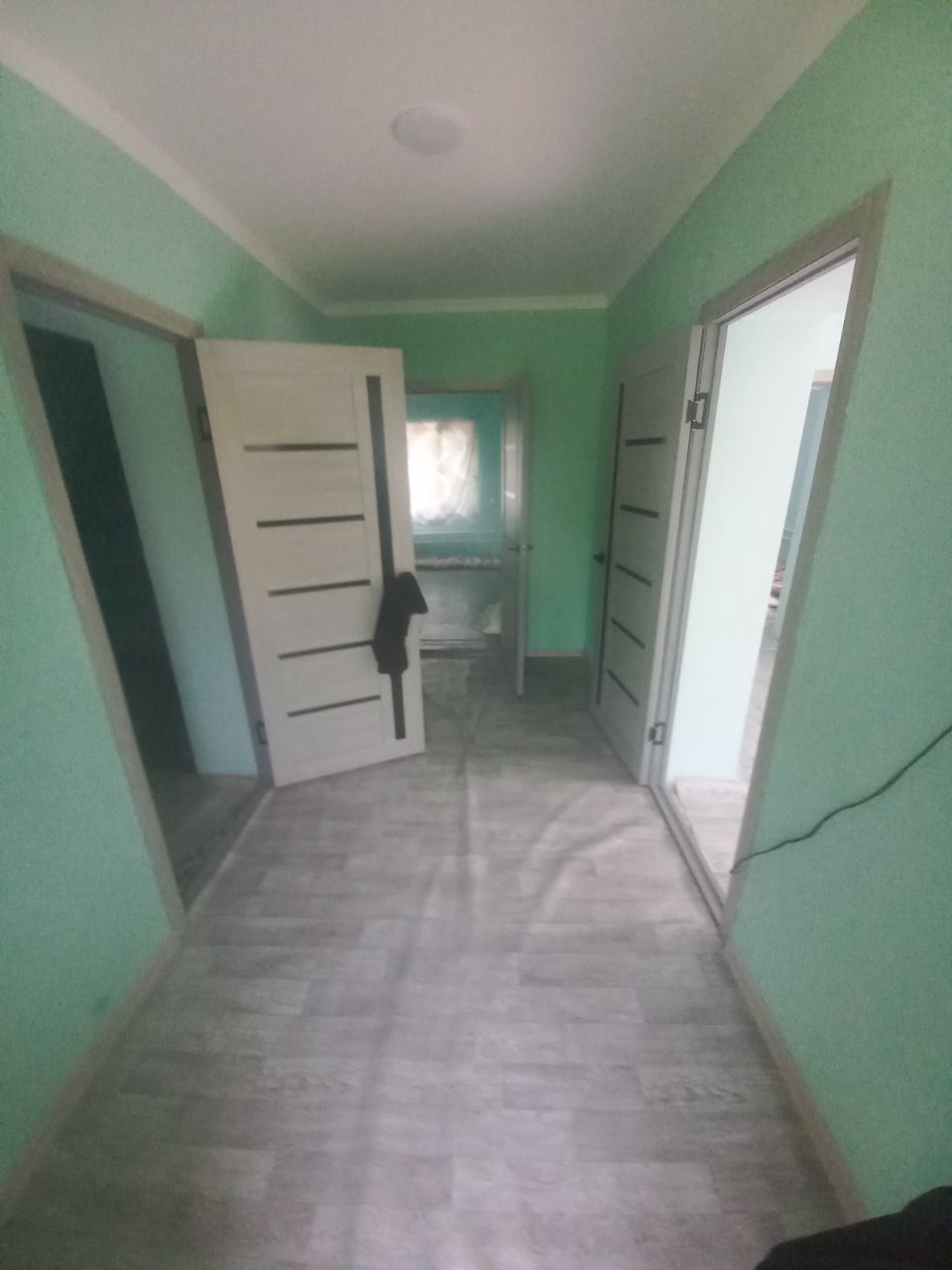 Срочно ховли сотилади