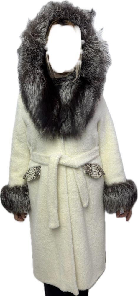 Haină din blană naturală de lama ALCANTARA