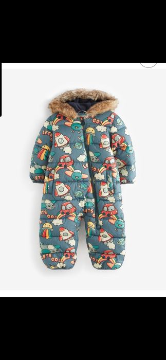 Нови Next зимно яке, космонавт, ботуши за момче