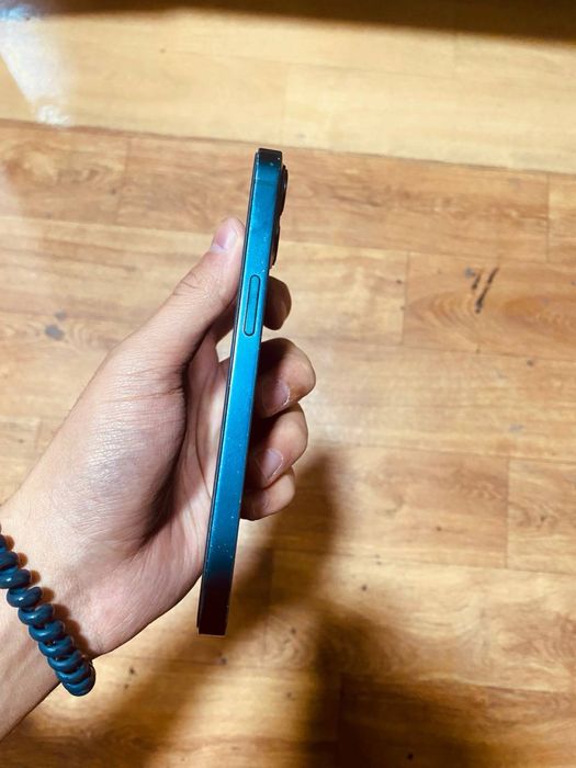 Iphone 13 / blue