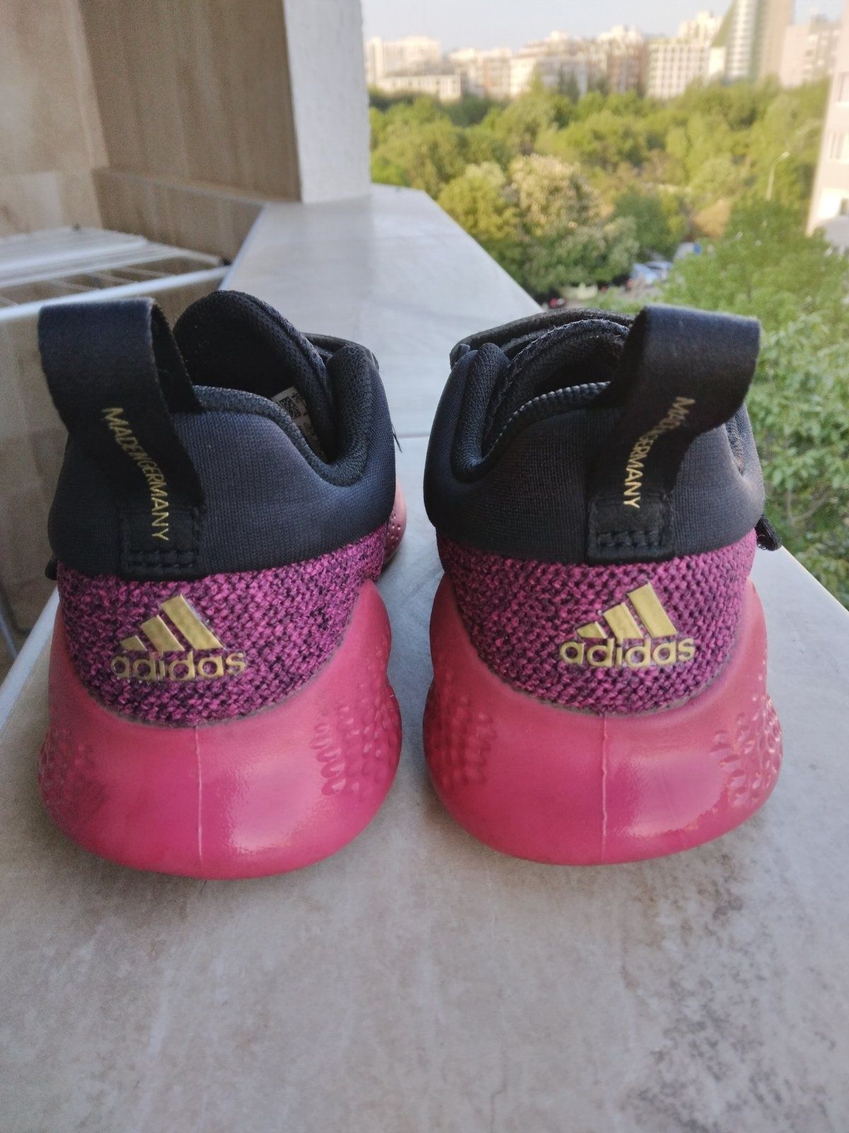 Adidas маратонки за момиче