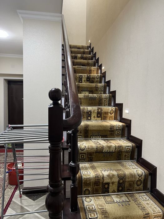 Замона туйхона рупарасида 1 этаж 90 квадрат 3 хона