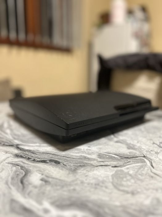 PS3 slim 320 GB GTV 4 не е ползван