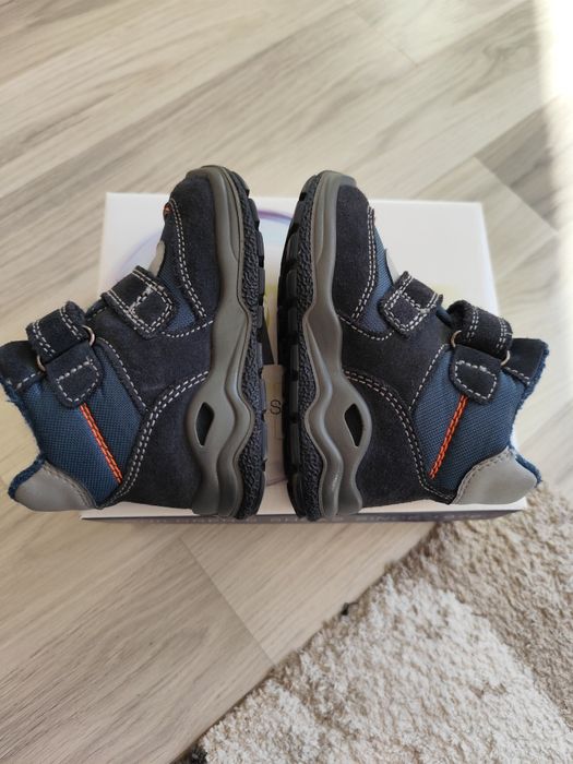 Зимни обувки PRIMIGI номер 21