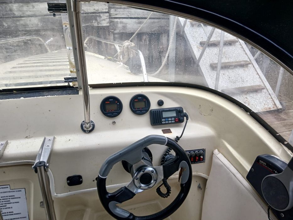 Corsar 700  fara motor