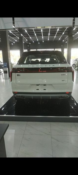 Продается автомобиль мягкий гибридNISSAN VENUCIA STAR 2023.