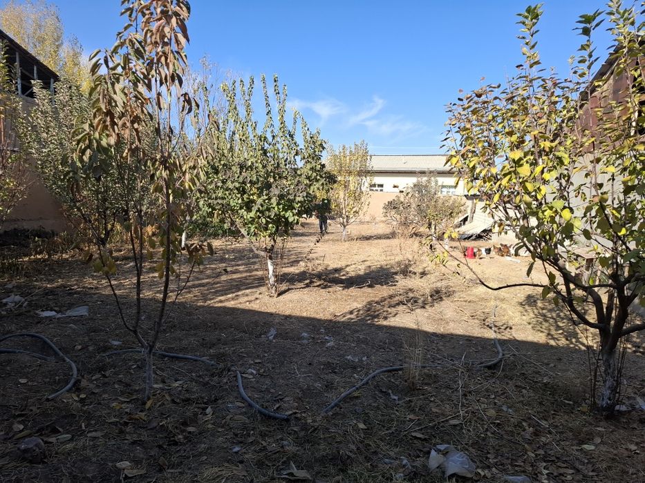 Yer uchastka sotiladi