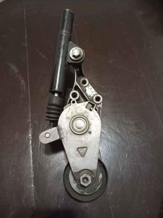 Intinzator curea accesorii 1.9TDI ALH 90CP ASV AHF AGR Octavia 1 Golf