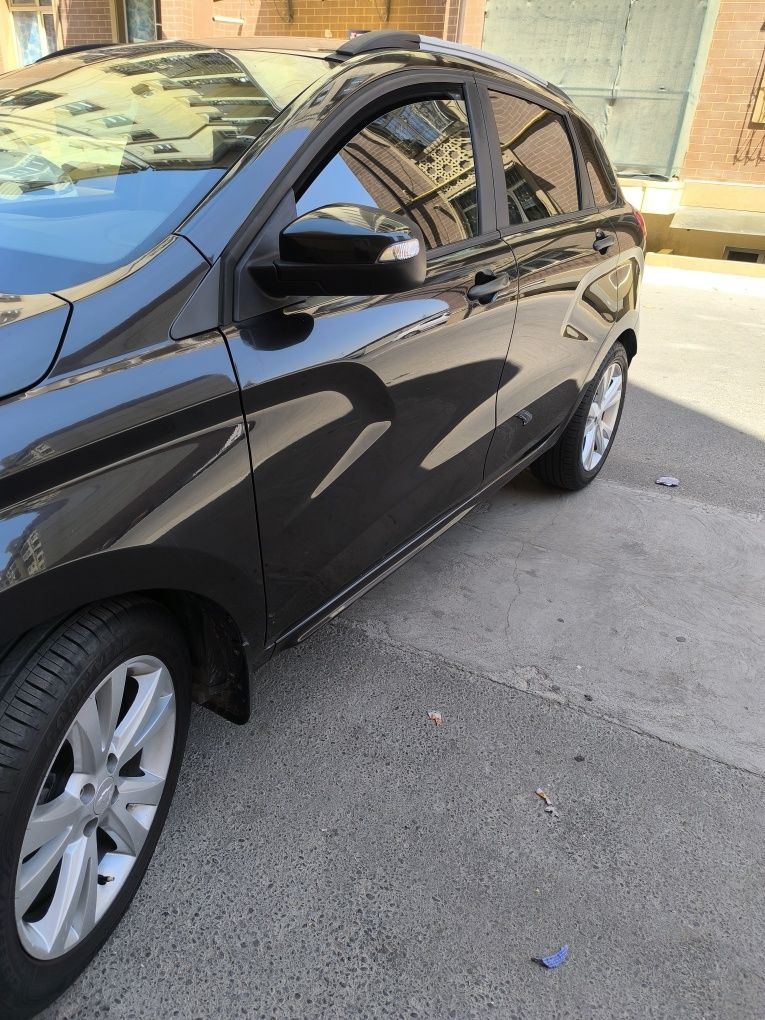 Lada Xray kreditga ham kelishimiz siz  hohlagan bank orqali davernisga