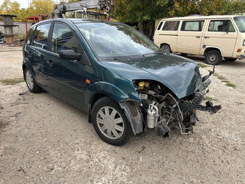 Ford Fiesta mk5 1.4 tdci 68кс. На части