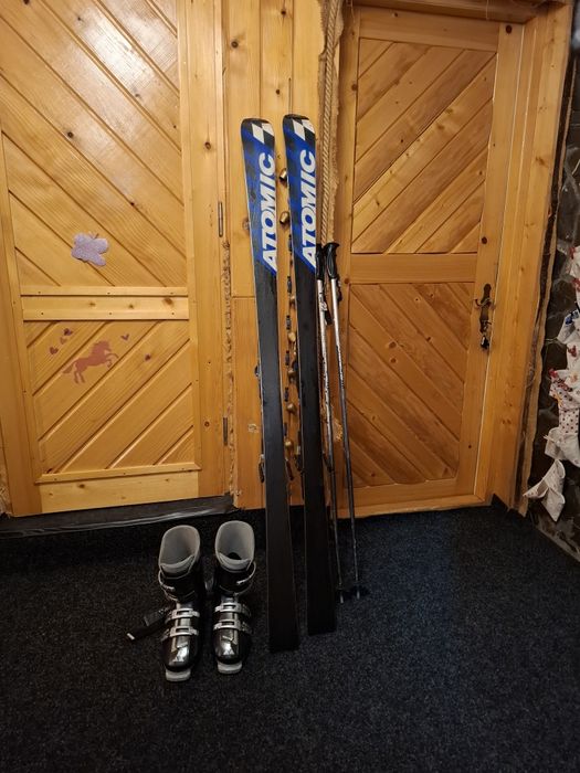 Skiuri Echipament ski Oferta Ieftin