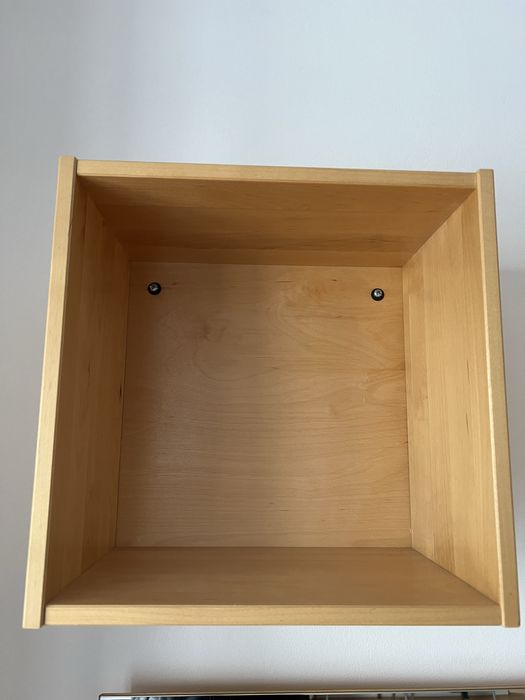 Set 3 dulapioare cub din lemn suspendabile pe perete