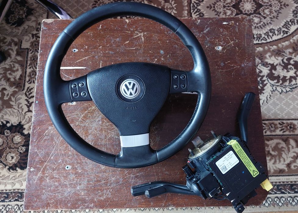 Ceas bord,Volan Passat B6,B7,CC benzinar