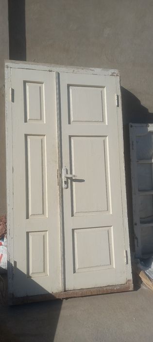 Eshiklar sotiladi