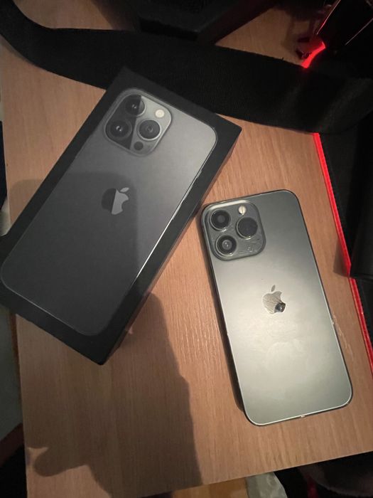 Продам Iphone 13 pro