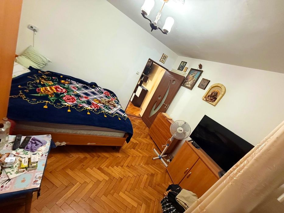 Vând apartament calea Galați