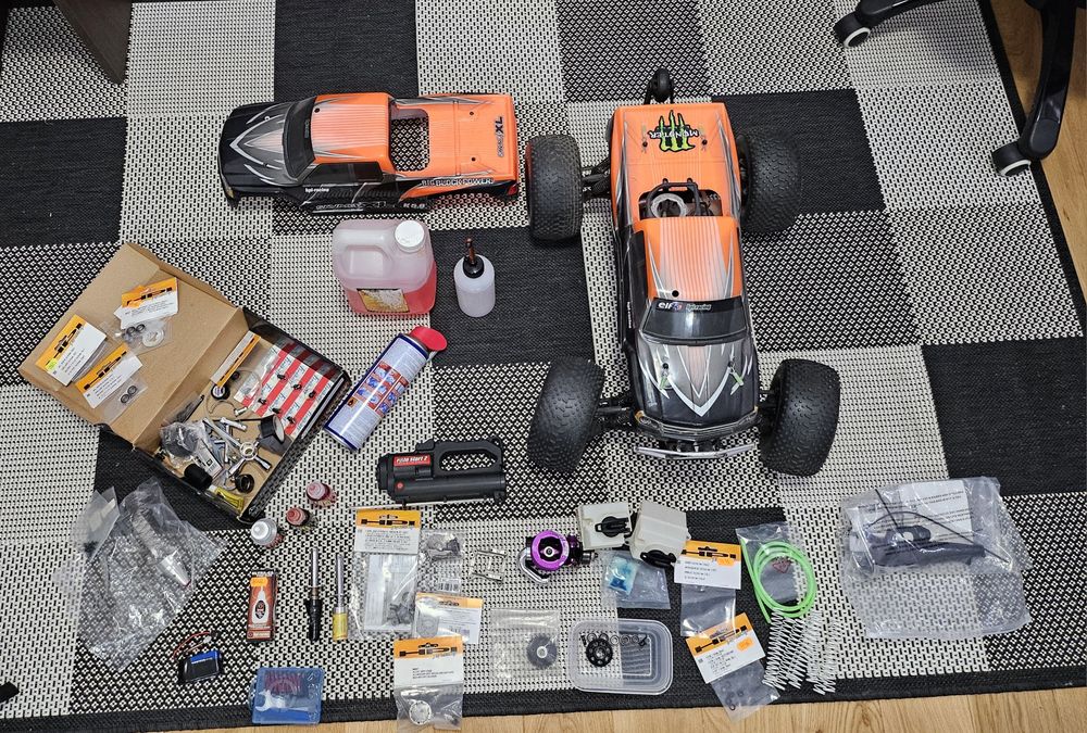 Masinuta Automodel HPI Savage XL cu Service auto si Magazin piese auto