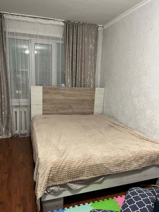 Продам кровать с матрасом