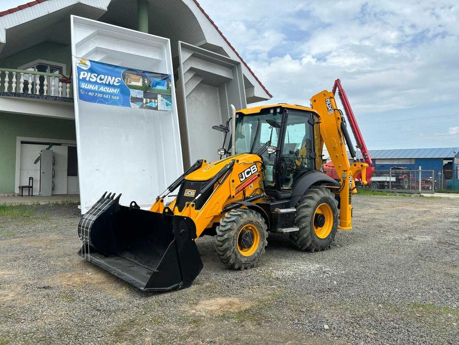 Buldoexcavator JCB 3CX, 2025, NOU