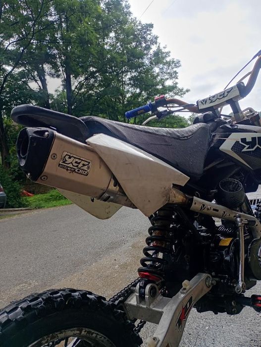 Vând/schimb cross de 125cc