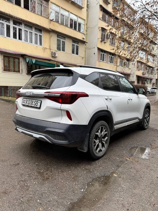 Kia Seltos 2 pozitsiya
