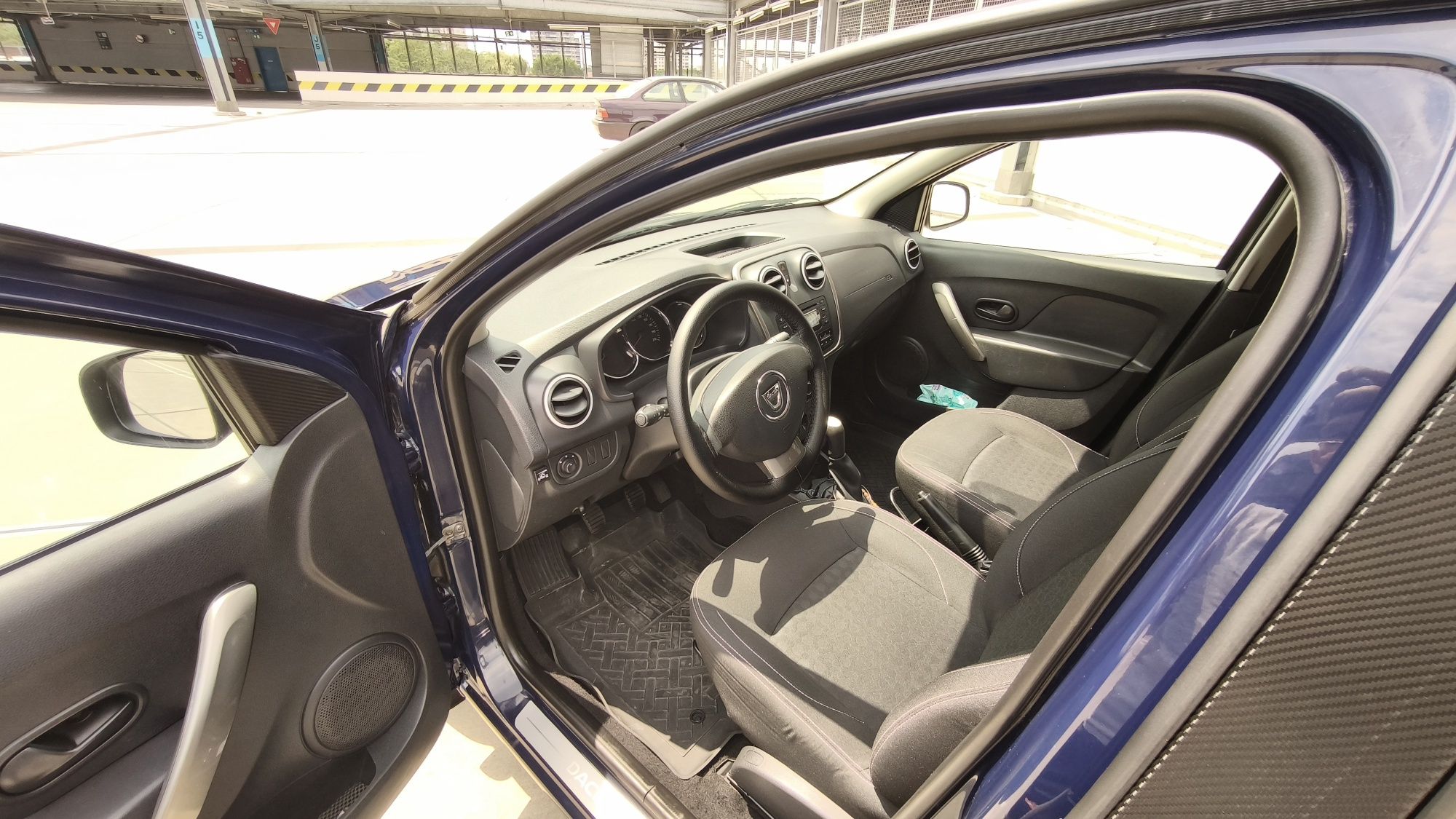Dacia Logan LAUREATE benzina+GPL(VALID2035)
