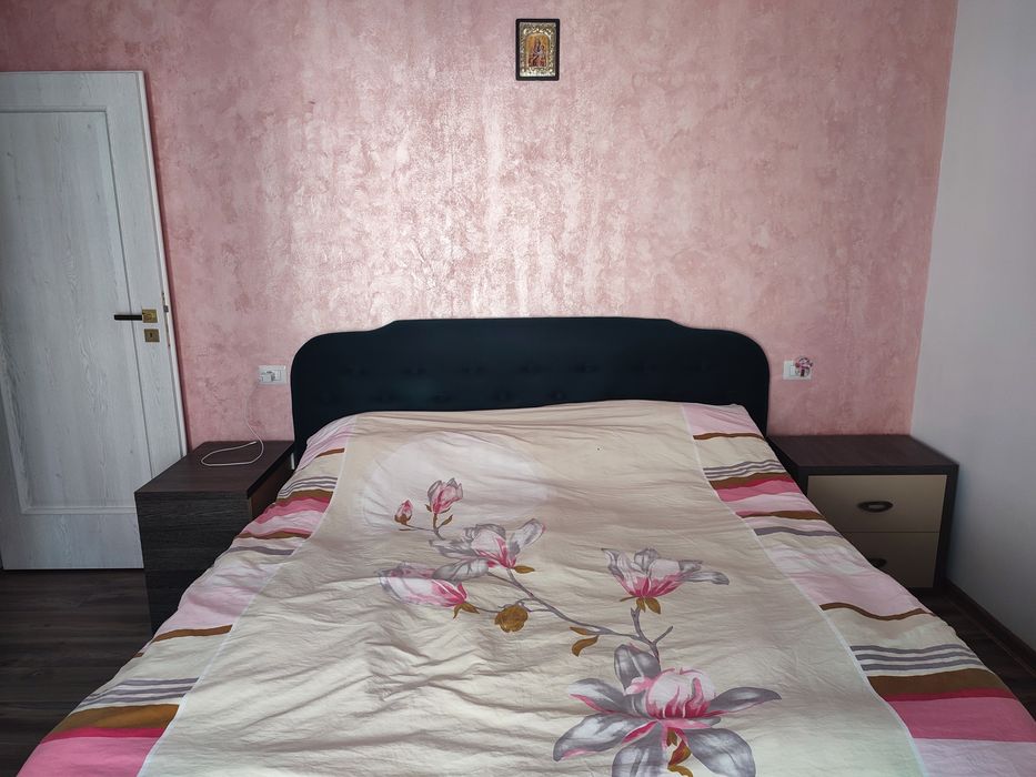 Apartament cu 3 camere decomandat + garaj