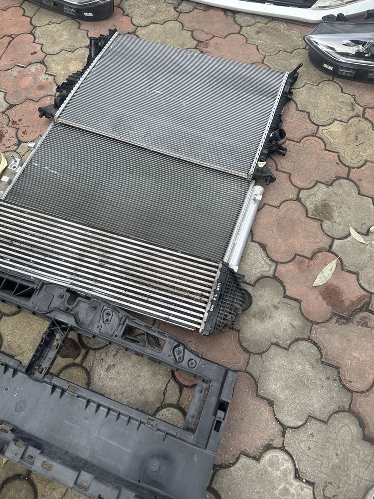 Bot complet far bara capota radiator Ford Focus 4 facelift 2022/2023