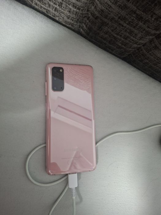 Samsung s20 base model