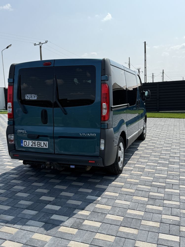 Opel vivaro 2013 8+1