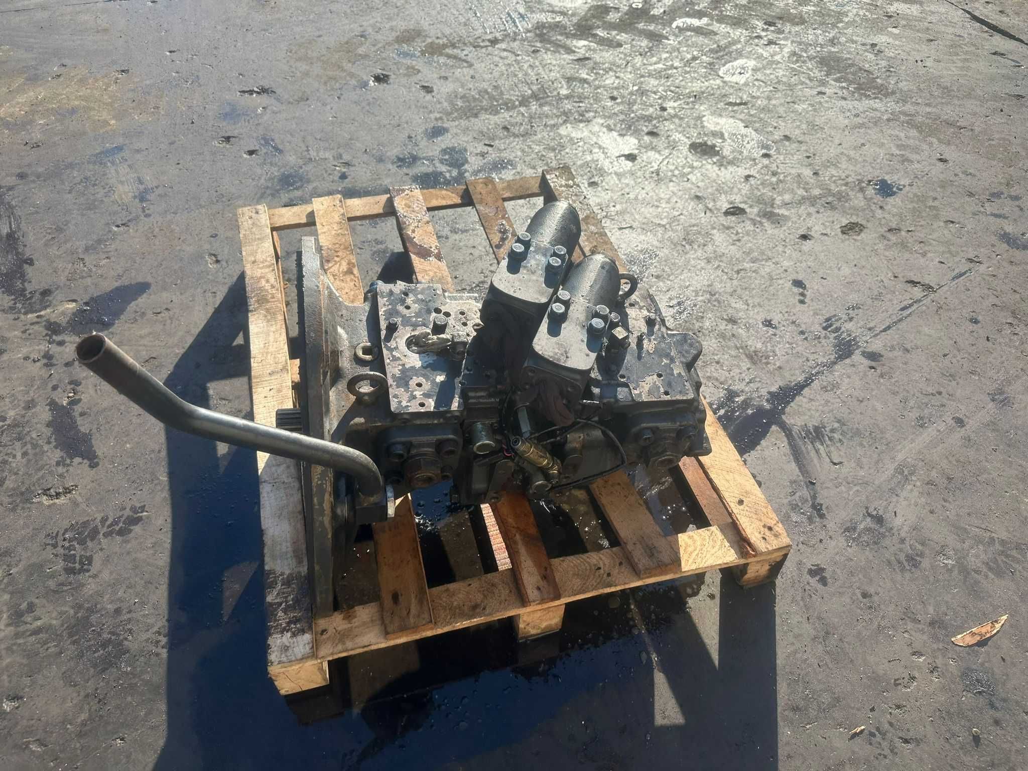 Pompa hidraulica Komatsu 708-2G-11360 , excavator Komatsu PC340-8