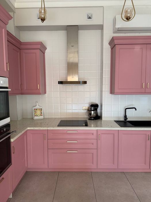 Ошхона учун янги мебель сотилади