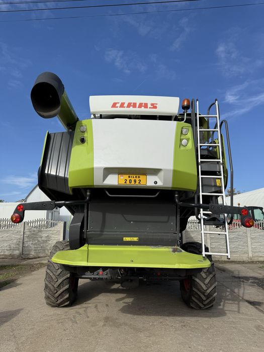 Combină Claas Lexion 750 TT 2017-heder 7,7 m + porumb 8 rânduri