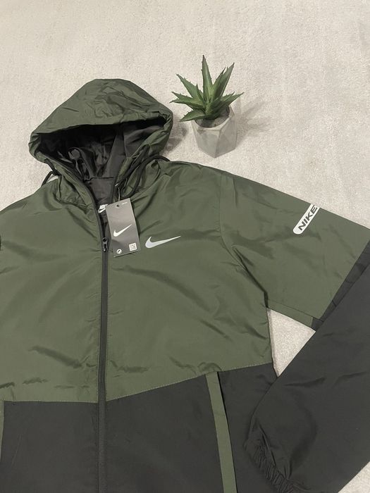 Мъжко яке  ветровка