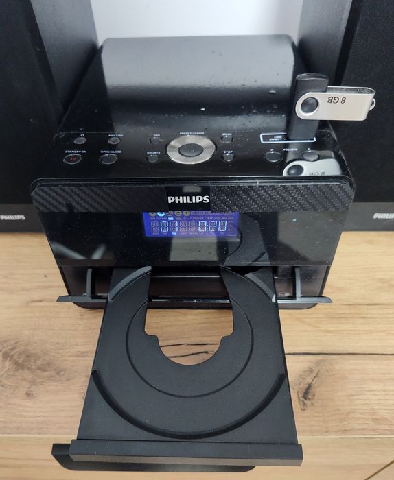 Sistem audio Philips 2x50 w