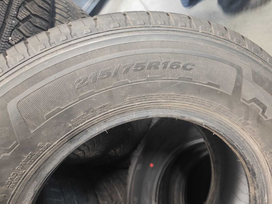 2бр.летни гуми 215/75/16C Nexen