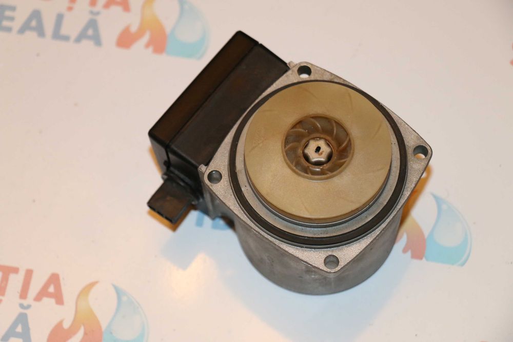 Pompa Grundfos UPS15-60 A0/BX centrala termica